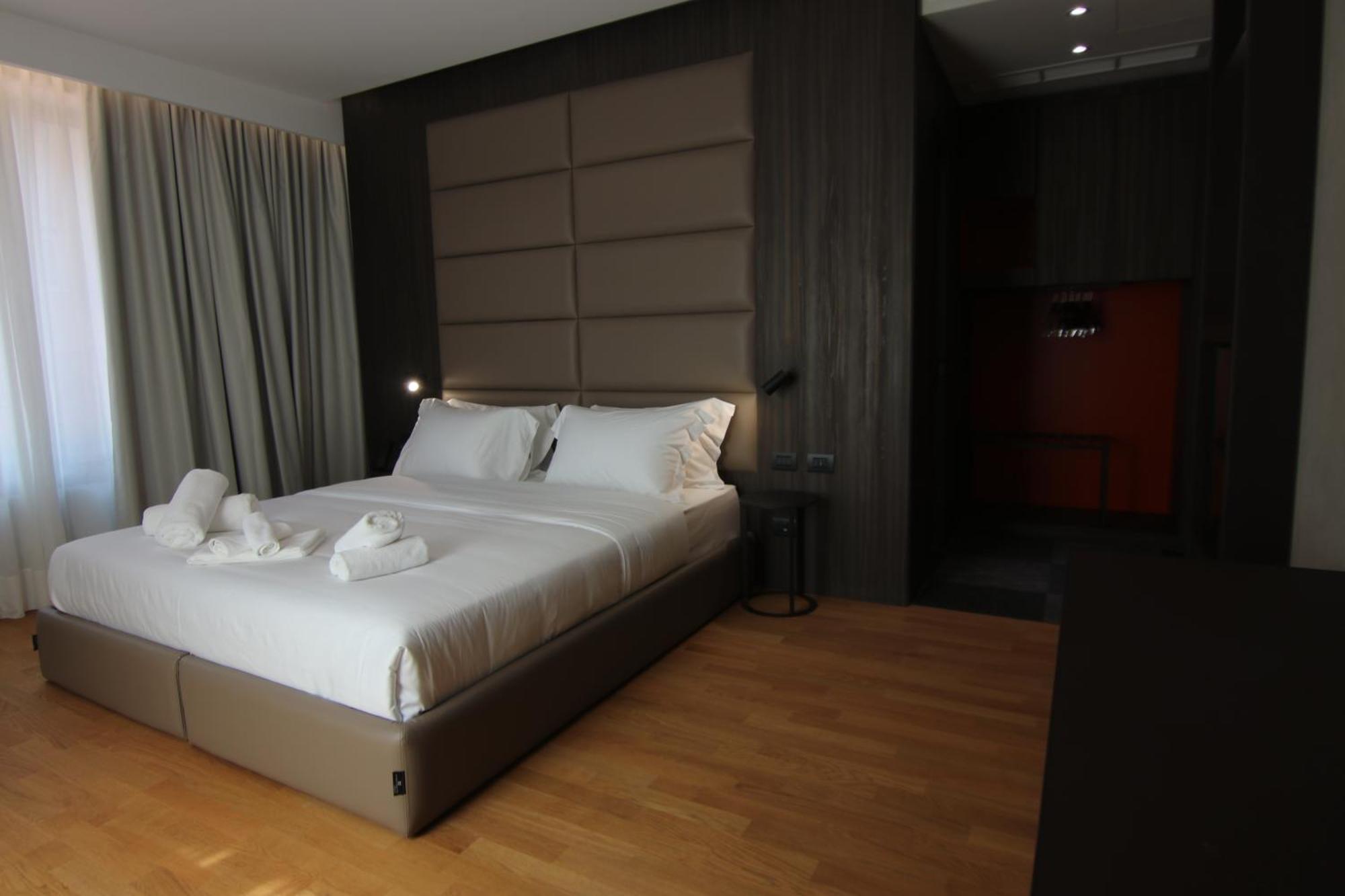 Boutique Hotel Adelar Tirana Exterior foto